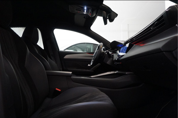 Peugeot 308 1.2 PureTech GT Aut8 NL Auto | Leer | Sfeerverlichting | Adaptieve cruise + Lane | Full LED | Dealer onderhouden