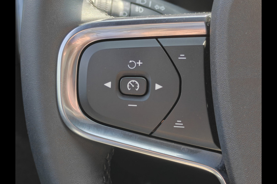 Volvo C40 Recharge Ultimate 232PK 69 kWh | ACC | H&K | Blis | Stoelverwarming | 360 Camera | Stoelverwarming