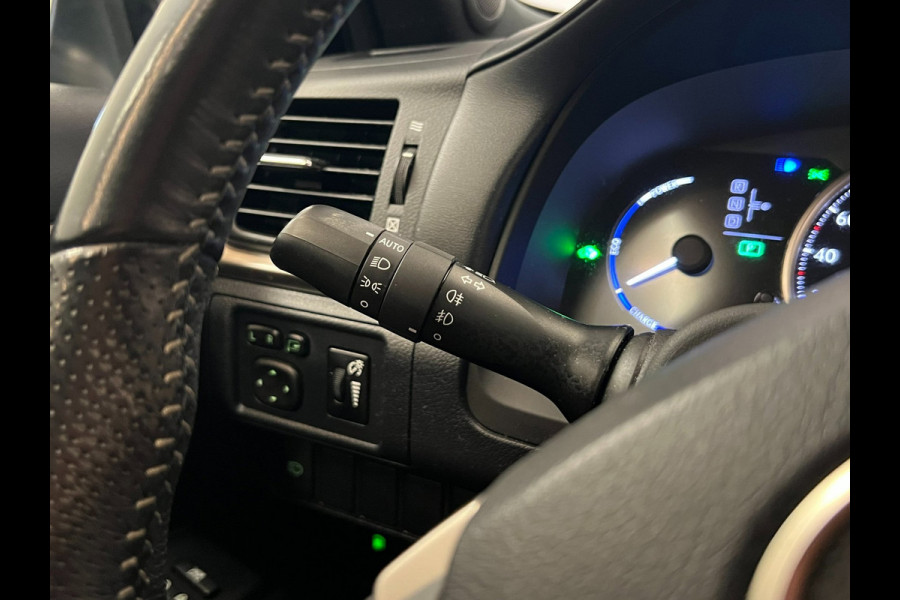 Lexus CT 200h F Sport Line / NL-auto / Camera / Stoelverwarming