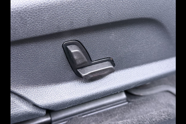 Mercedes-Benz C-Klasse Estate 180T 157PK Automaat Trekhaak Adap.Cruise Comfort-Stoelen Distronic Plus Navi Ecc Pdc Premium Plus Led Stoelverwarming Elek.Stoelen Elek.Achterklep Isofix Lmv 19" Bluetooth
