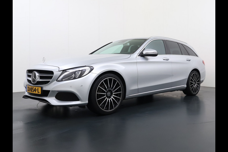 Mercedes-Benz C-Klasse Estate 180T 157PK Automaat Trekhaak Adap.Cruise Comfort-Stoelen Distronic Plus Navi Ecc Pdc Premium Plus Led Stoelverwarming Elek.Stoelen Elek.Achterklep Isofix Lmv 19" Bluetooth