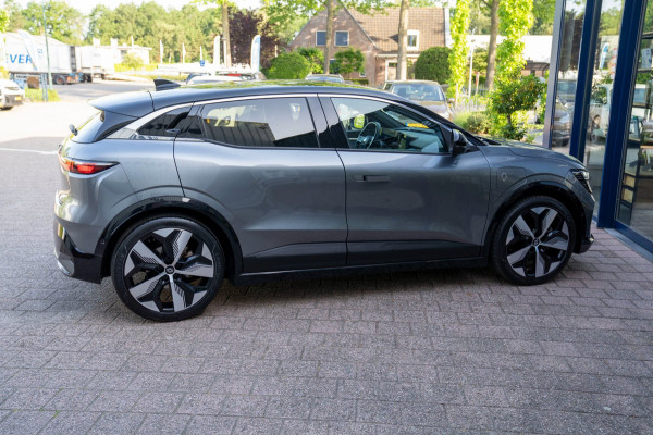 Renault Mégane E-Tech EV40 Boost Charge Techno|Prijs rijklaar incl. 12 mnd garantie|Stoel/Stuurverwarming Carplay Trekhaak DAB PDC