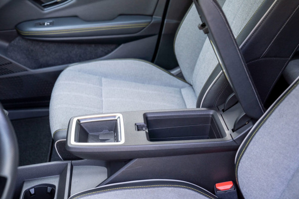 Renault Mégane E-Tech EV40 Boost Charge Techno|Prijs rijklaar incl. 12 mnd garantie|Stoel/Stuurverwarming Carplay Trekhaak DAB PDC