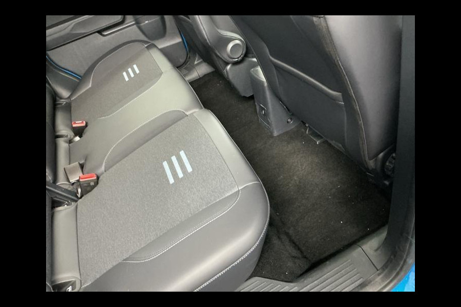 Ford E-Tourneo Courier Limited 44 kWh 136pk | Driver Assistance pack incl. Navigatie | 5 Persoons! | Winterpack | Verlengde Fabrieksgarantie tot 06-2029