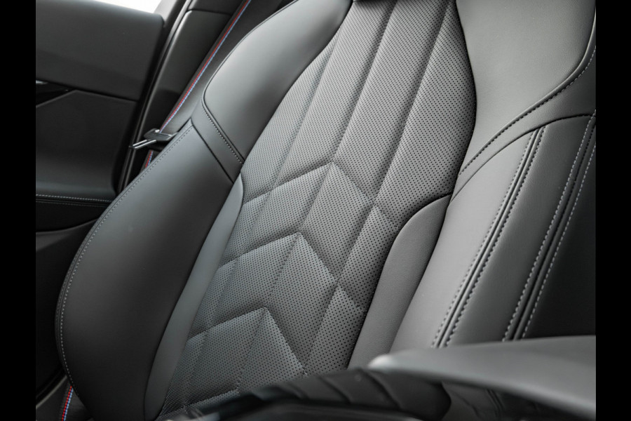 BMW 5 Serie Touring 530e M-Sport Pro - Pano - 21 inch - Head-up - Trekhaak - Harman Kardon