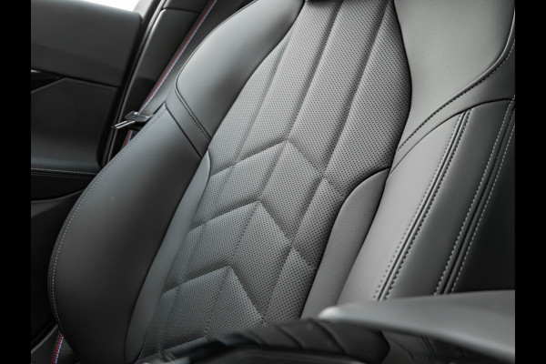 BMW 5 Serie Touring 530e M-Sport Pro - Pano - 21 inch - Head-up - Trekhaak - Harman Kardon