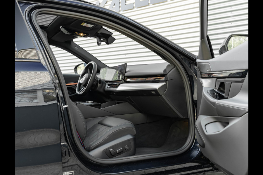 BMW 5 Serie Touring 530e M-Sport Pro - Pano - 21 inch - Head-up - Trekhaak - Harman Kardon