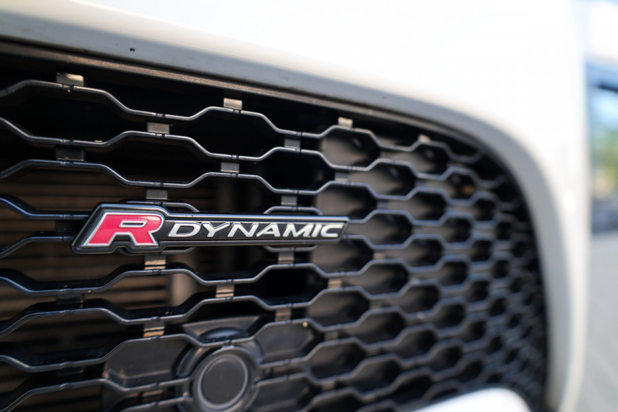 Land Rover Range Rover Evoque 1.5 P300e AWD R-Dynamic HSE | BTW | PANO | MEMORY | MERIDIAN | TREKHAAK | DEALER.OND |