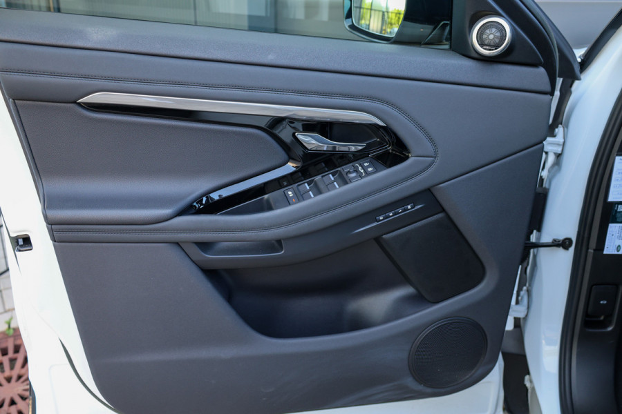 Land Rover Range Rover Evoque 1.5 P300e AWD R-Dynamic HSE | BTW | PANO | MEMORY | MERIDIAN | TREKHAAK | DEALER.OND |