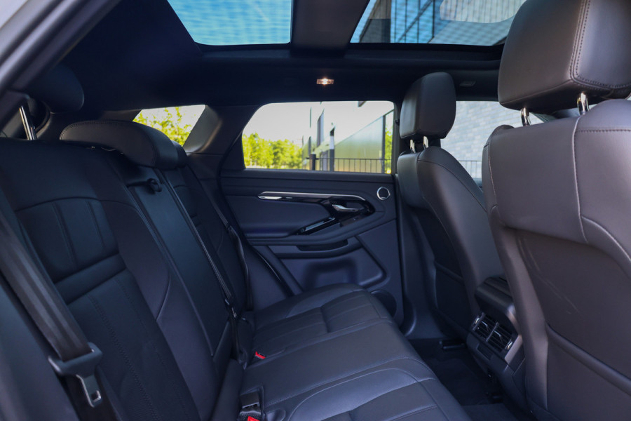 Land Rover Range Rover Evoque 1.5 P300e AWD R-Dynamic HSE | BTW | PANO | MEMORY | MERIDIAN | TREKHAAK | DEALER.OND |