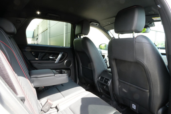 Land Rover Discovery Sport P300e 1.5 R-Dynamic S 310 PK | Camera | Lederen bekleding | Navigatie | Cold Climate Pack | 20 inch | Contrasterend dak