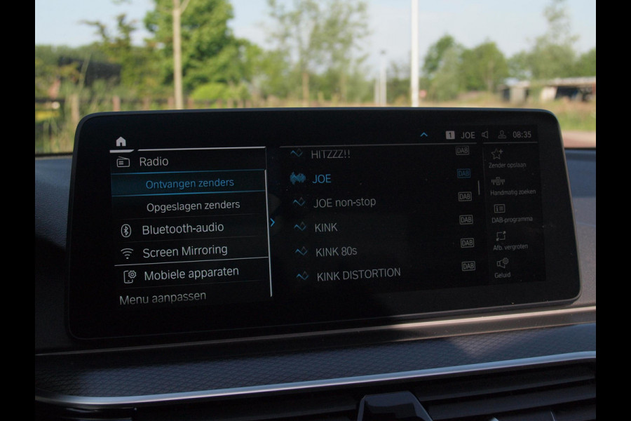 BMW 5 Serie 530e Business Edition Plus | Panoramadak | Sfeerverlichting | Laser LED | Apple Carplay |