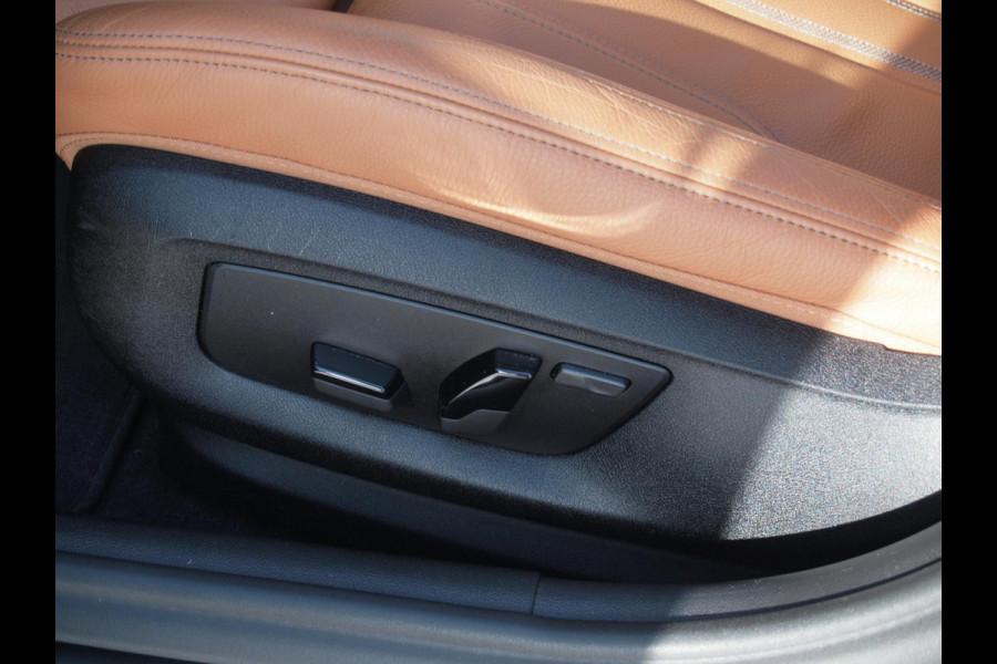 BMW 5 Serie 530e Business Edition Plus | Panoramadak | Sfeerverlichting | Laser LED | Apple Carplay |