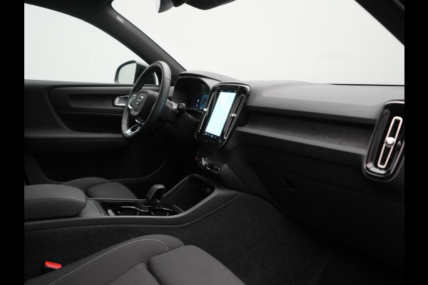 Volvo XC40 Single Motor Extended Range Ultimate 78 kWh 252pk Dealer O.H. | Panodak | Adaptive Cruise | 360 Camera | Harman / Kardon | Warmtepomp | Sportstoelen Memory & Verwarmd | Google Assistent | Keyless | Blis | Apple Carplay | DAB |