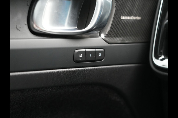Volvo XC40 Single Motor Extended Range Ultimate 78 kWh 252pk Dealer O.H. | Panodak | Adaptive Cruise | 360 Camera | Harman / Kardon | Warmtepomp | Sportstoelen Memory & Verwarmd | Google Assistent | Keyless | Blis | Apple Carplay | DAB |
