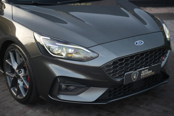 Ford Focus 2.3 EcoBoost ST-X MK4 Virtual Teller Automaat | Panorama | HUD | ACC | Performance Seats | Camera | Winter Pack