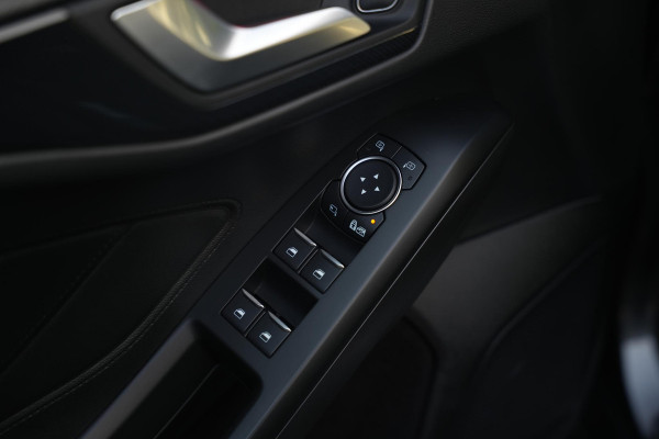 Ford Focus 2.3 EcoBoost ST-X MK4 Virtual Teller Automaat | Panorama | HUD | ACC | Performance Seats | Camera | Winter Pack