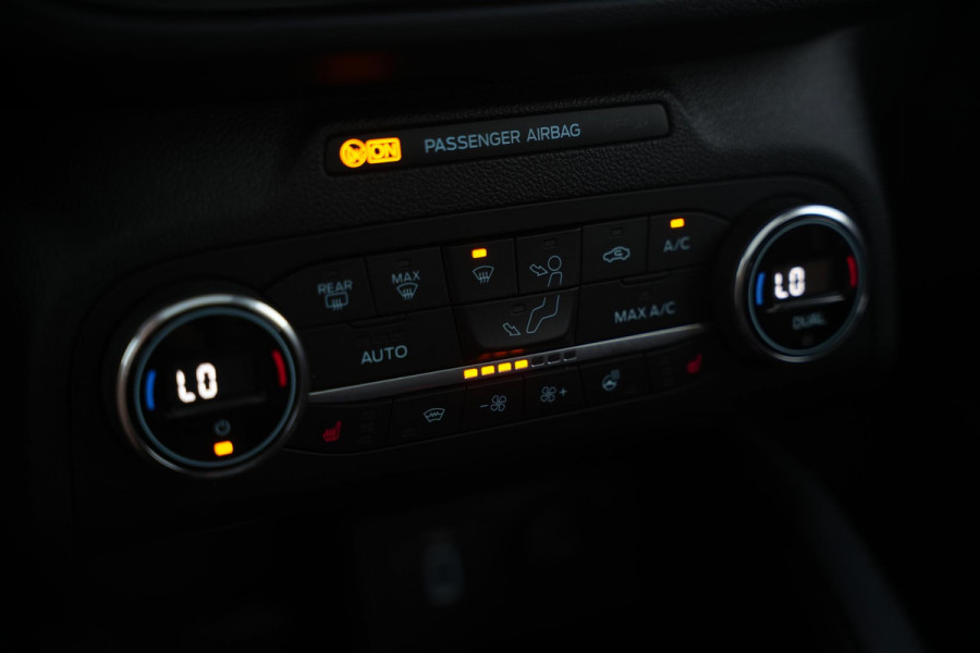 Ford Focus 2.3 EcoBoost ST-X MK4 Virtual Teller Automaat | Panorama | HUD | ACC | Performance Seats | Camera | Winter Pack