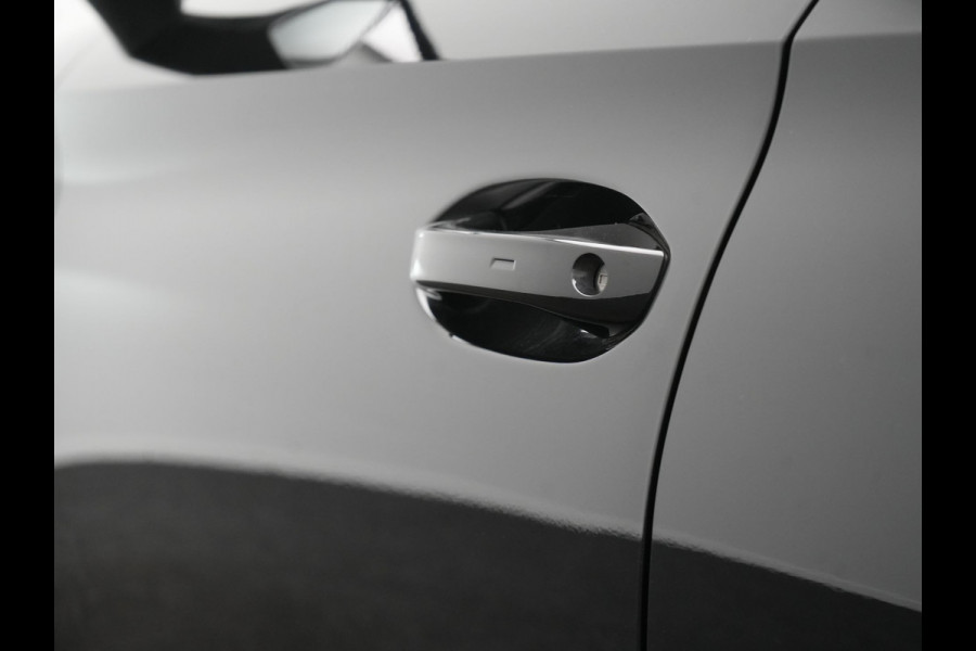 CUPRA Leon Sportstourer 1.4 e-Hybrid VZ Copper Edition PHEV 245pk Dealer O.H. | Panodak | Adaptive Cruise | Camera | Lederen Sportstoelen Memory & Verwarmd | Sfeerverlichting | Stuur Verwarmd | Apple Carplay | Keyless | Blis | Navigatie | DAB | Plug In Hybrid |