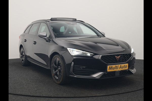 CUPRA Leon Sportstourer 1.4 e-Hybrid VZ Copper Edition PHEV 245pk Dealer O.H. | Panodak | Adaptive Cruise | Camera | Lederen Sportstoelen Memory & Verwarmd | Sfeerverlichting | Stuur Verwarmd | Apple Carplay | Keyless | Blis | Navigatie | DAB | Plug In Hybrid |