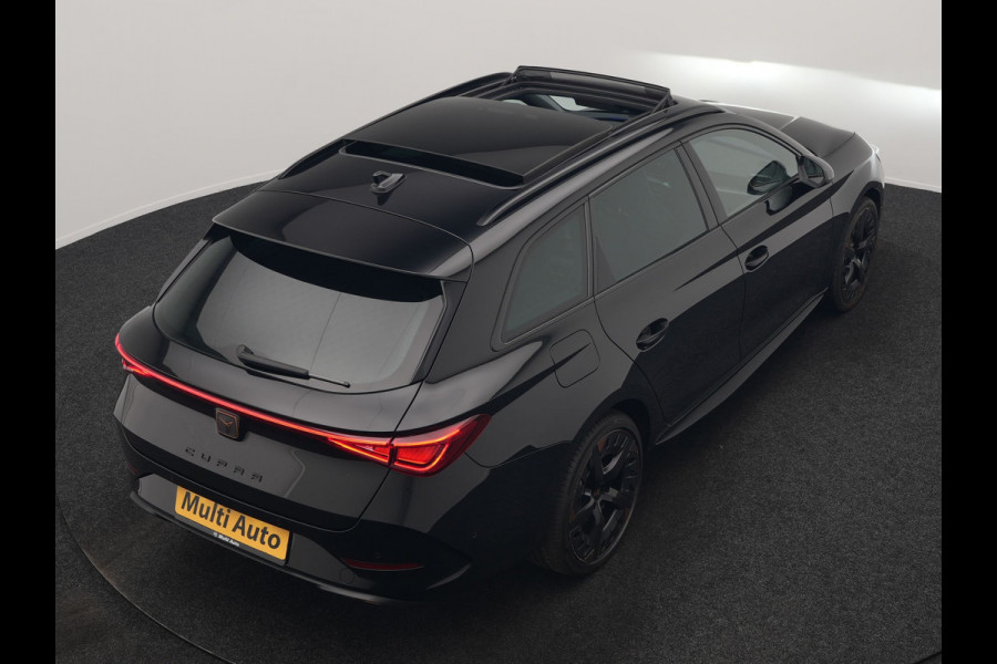 CUPRA Leon Sportstourer 1.4 e-Hybrid VZ Copper Edition PHEV 245pk Dealer O.H. | Panodak | Adaptive Cruise | Camera | Lederen Sportstoelen Memory & Verwarmd | Sfeerverlichting | Stuur Verwarmd | Apple Carplay | Keyless | Blis | Navigatie | DAB | Plug In Hybrid |