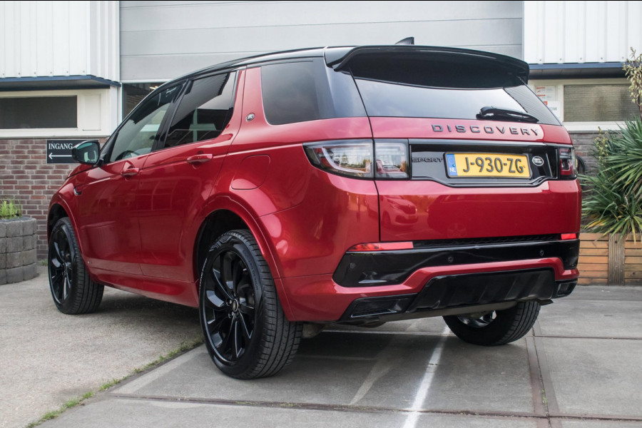 Land Rover Discovery Sport P300e 1.5 R-Dynamic Black Pack HSE NL-auto [ 1e Eigenaar Pano Adaptive Cruise Meridian Trekhaak ]