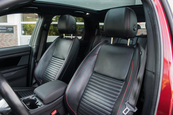 Land Rover Discovery Sport P300e 1.5 R-Dynamic Black Pack HSE NL-auto [ 1e Eigenaar Pano Adaptive Cruise Meridian Trekhaak ]