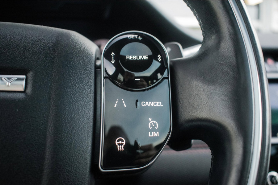 Land Rover Discovery Sport P300e 1.5 R-Dynamic Black Pack HSE NL-auto [ 1e Eigenaar Pano Adaptive Cruise Meridian Trekhaak ]