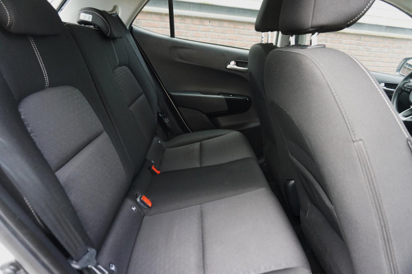 Kia Picanto 1.0 CVVT ComfortPlusLine Navigator/Carplay/Camera/ Allseason banden.
