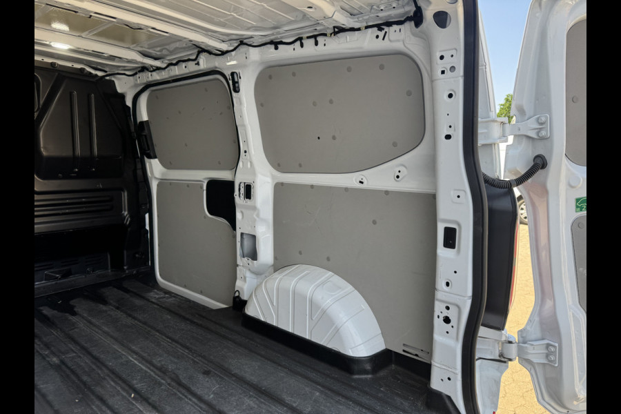 Ford E-Transit Custom 71kWh 140PK Elektrisch 344km WLTP 2300kg Trekvermogen BEV Snelladen Stoel + Stuur verwarming LED Adaptieve Cruise Camera Carplay Parkeersensoren v+a
