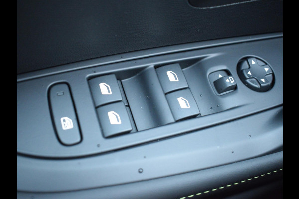 Peugeot 208 1.2 Hybrid 110 e-DCS6 GT Nav l StoelVW. l Elek. stoelen l 360 camera