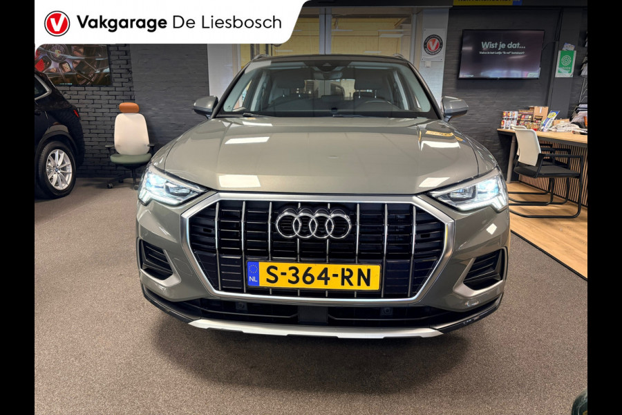 Audi Q3 35 TFSI Business Edition Automaat / pdc / cruise / car-play / stoelverwarming / trekhaak