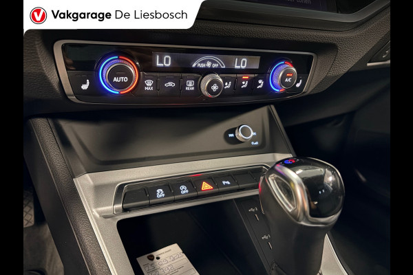 Audi Q3 35 TFSI Business Edition Automaat / pdc / cruise / car-play / stoelverwarming / trekhaak