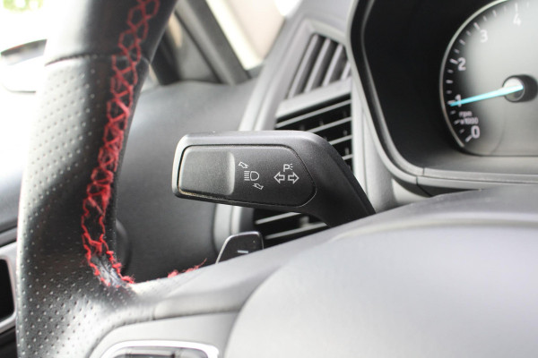 Ford EcoSport 1.0 EcoBoost ST-Line Black | Automaat! | Trekhaak | Stoel + Stuurverwarming | Cruise Control | Navigatie | Climate Control |