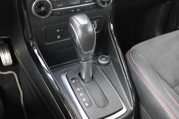 Ford EcoSport 1.0 EcoBoost ST-Line Black | Automaat! | Trekhaak | Stoel + Stuurverwarming | Cruise Control | Navigatie | Climate Control |
