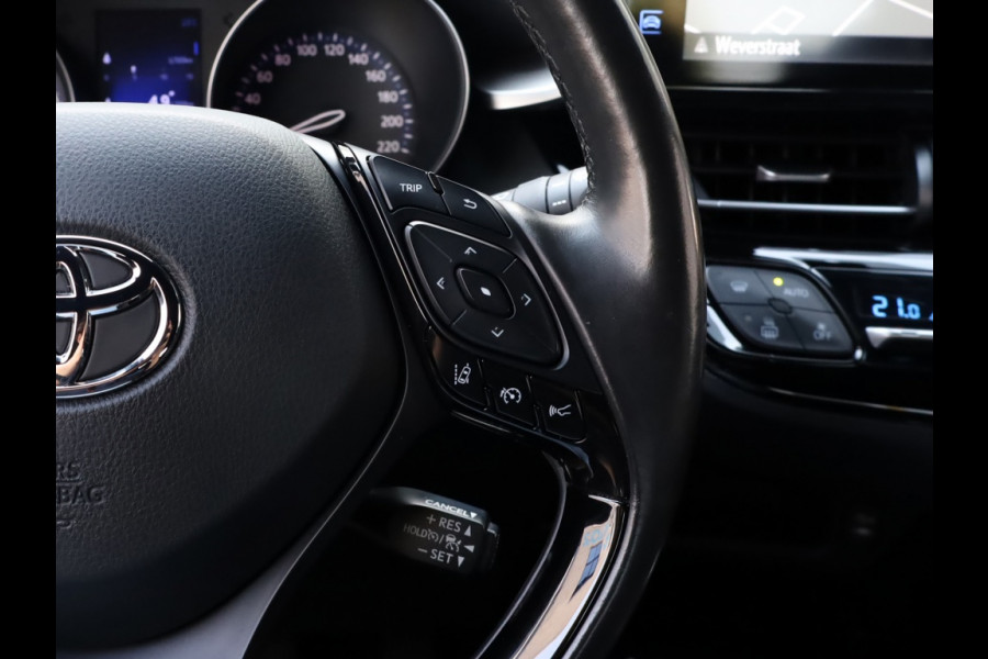 Toyota C-HR 1.8 Hybrid Style | Park-Assist | Stuurwielverwarming | Trekhaak