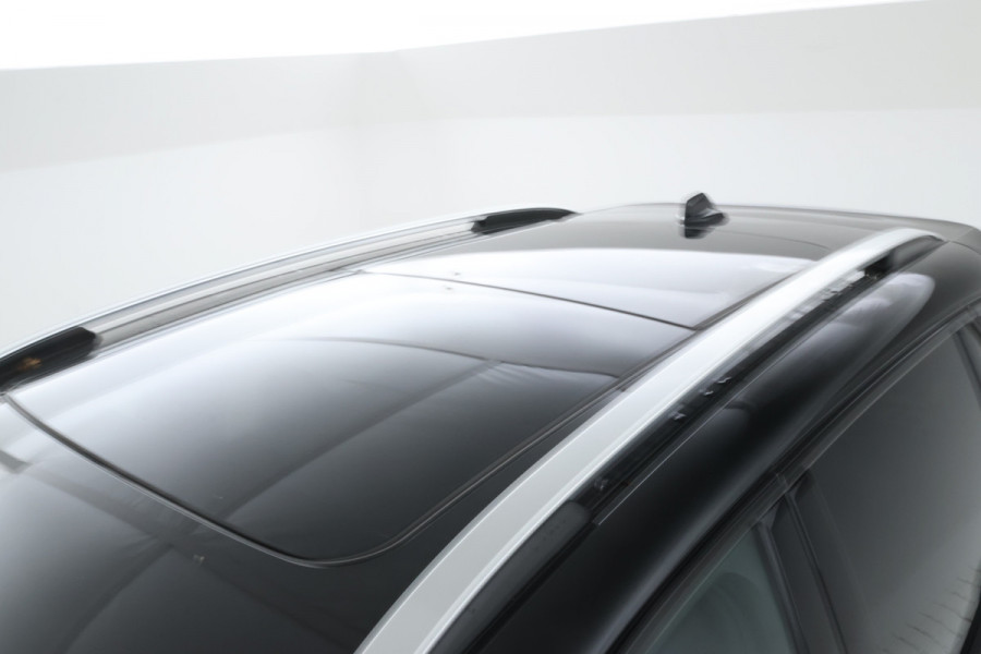Lynk & Co 01 1.5 Zwarte hemel, Panorama, Digital Dash!