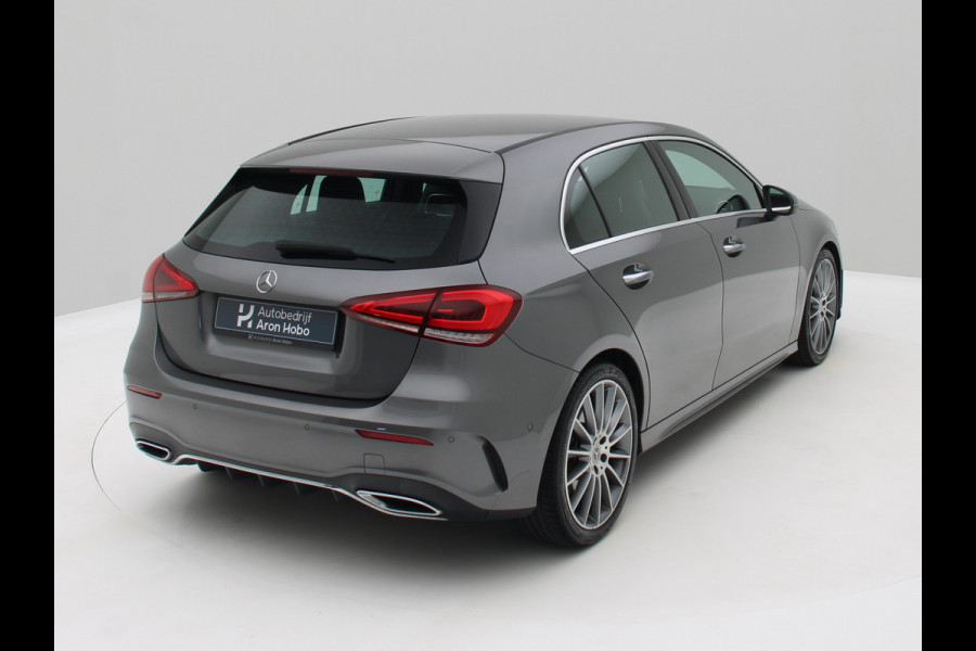 Mercedes-Benz A-Klasse 220 AMG Camera, Carplay, Sfeerverlichting, Stoelverwarming