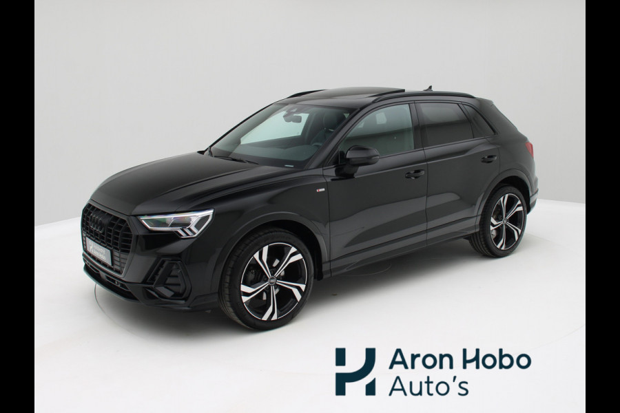 Audi Q3 35 TFSI S edition Competition Pano, ACC, Camera, Carplay