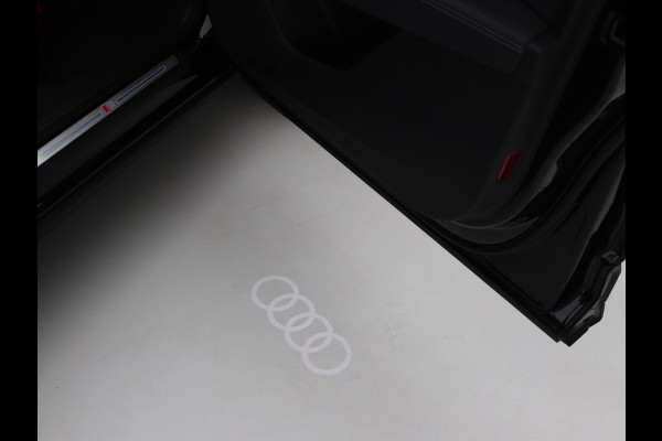 Audi Q3 35 TFSI S edition Competition Pano, ACC, Camera, Carplay