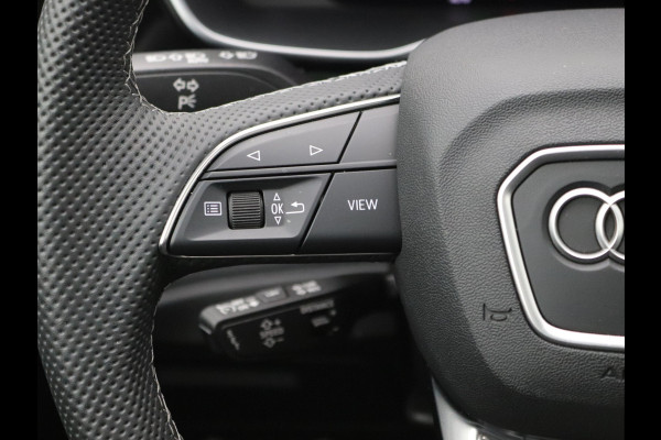 Audi Q3 35 TFSI S edition Competition Pano, ACC, Camera, Carplay