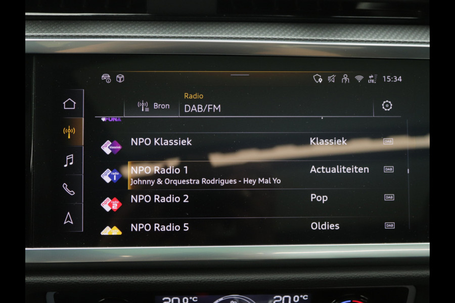 Audi Q3 35 TFSI S edition Competition Pano, ACC, Camera, Carplay