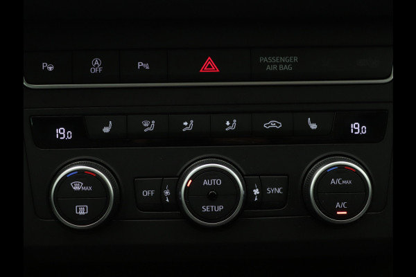 Seat Ateca 1.5 TSI Style Business Intense Camera, Carplay, Stoel- en stuurverwarming