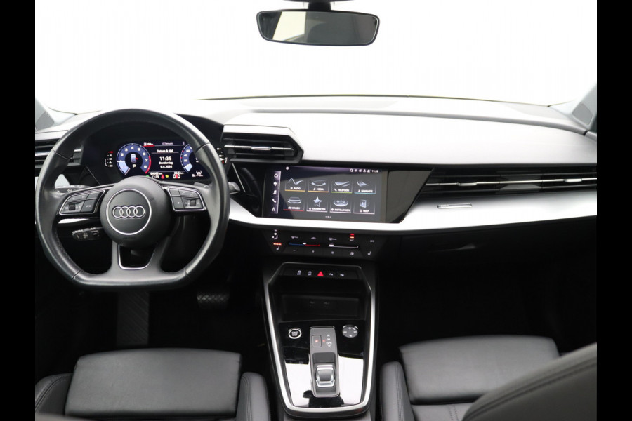 Audi A3 Sportback 35 TFSI S-Line Pano, B&O, LED, Keyless, Stoelverwarming