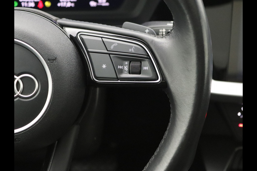 Audi A3 Sportback 35 TFSI S-Line Pano, B&O, LED, Keyless, Stoelverwarming