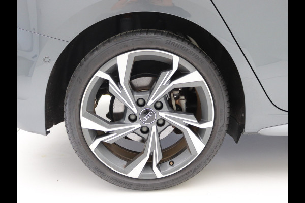 Audi A3 Sportback 35 TFSI S-Line Pano, B&O, LED, Keyless, Stoelverwarming