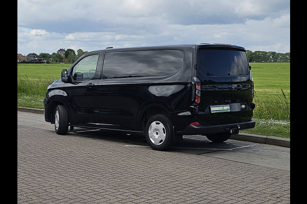 Ford Transit Custom 320 2.0 TDCI L1H1 L1H1 Navi Trekhaak Airco ACC Dodehoeksensor 150Pk Euro6 BPM-Vrij