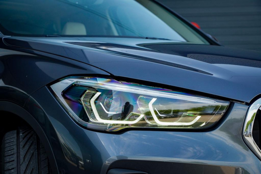BMW X1 xDrive25e High Executive Edition / Pano / Leder / Harman Kardon / Camera / Adaptive Cruise