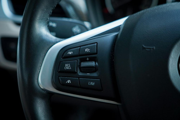 BMW X1 xDrive25e High Executive Edition / Pano / Leder / Harman Kardon / Camera / Adaptive Cruise