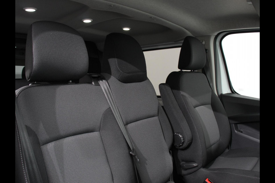 Renault Trafic 2.0 Blue dC1 150PK L2H1 Advance Dubbele Cabine Navigatie Airco Lichtmetalen velgen Betimmering Trekhaak Camera Parkeer sensoren Dab